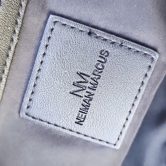 Neiman Marcus Black Handbag with Snakeskin embossed handles - Picture 14 of 15